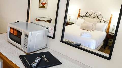 Almond Inn - Accommodation 4U 21