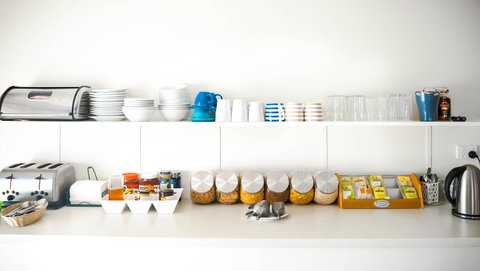 Almond Inn - Accommodation 4U 14