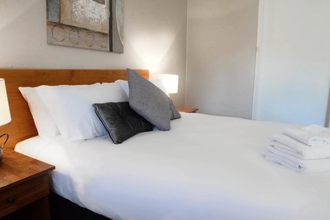 Almond Inn - Accommodation 4U 0