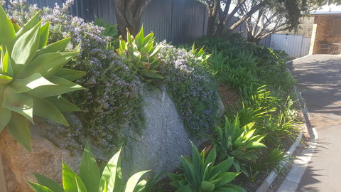 Almond Inn - Accommodation 4U 27