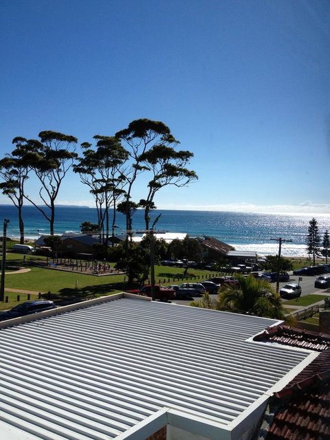 Breakers Apartments - Accommodation 4U 3