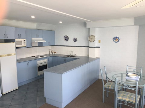 Breakers Apartments - Accommodation 4U 8