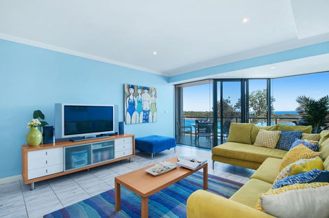 On The Beach Getaway - Accommodation 4U 1