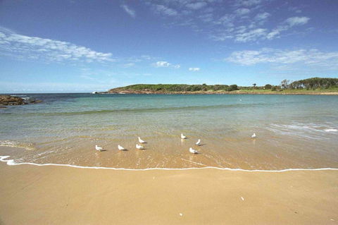 On The Beach Getaway - Accommodation 4U 12