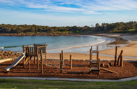 On The Beach Getaway - Accommodation 4U 18