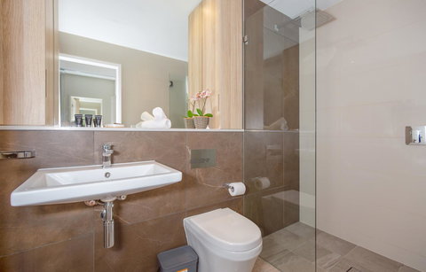 DD Apartments On Day - Accommodation 4U 22