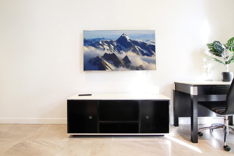 DD Apartments On Day - Accommodation 4U 18