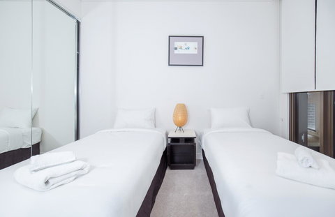 DD Apartments On Day - Accommodation 4U 25