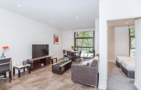 DD Apartments On Day - Accommodation 4U 8