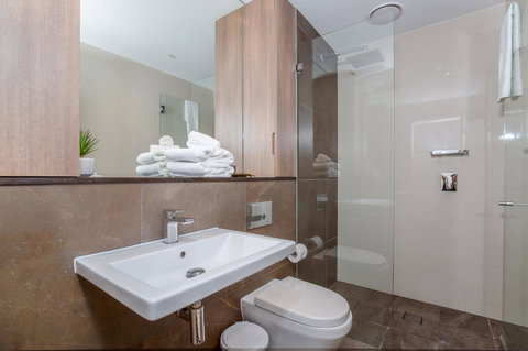 DD Apartments On Day - Accommodation 4U 17