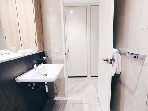 DD Apartments On Day - Accommodation 4U 33