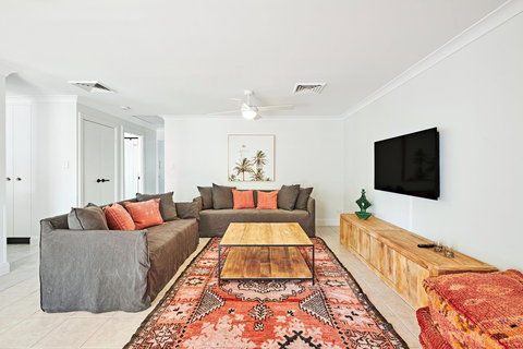 The Lord Byron - Accommodation 4U 28