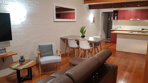 Great Escape Lofts - Accommodation 4U 2