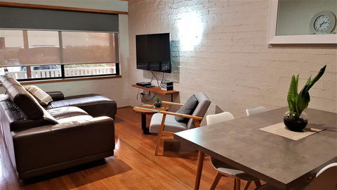 Great Escape Lofts - Accommodation 4U 9