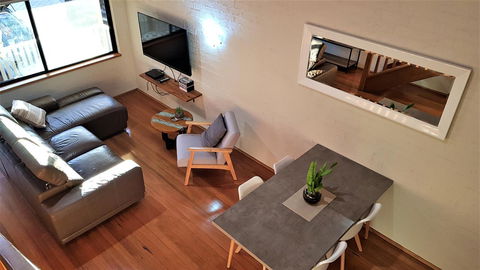 Great Escape Lofts - Accommodation 4U 3