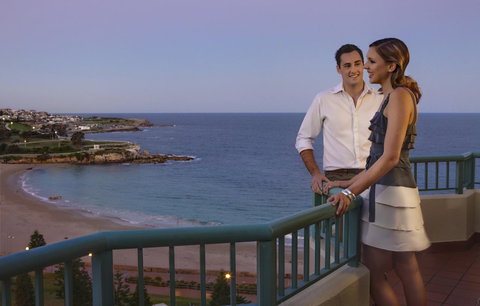 Crowne Plaza Sydney Coogee Beach, An IHG Hotel - Accommodation 4U 30