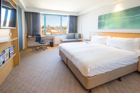 Crowne Plaza Sydney Coogee Beach, An IHG Hotel - Accommodation 4U 7