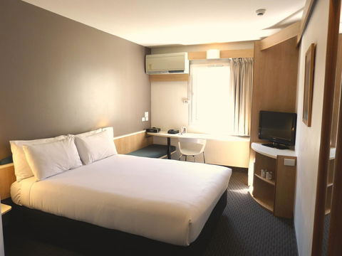 Ibis Thornleigh - Accommodation 4U 25