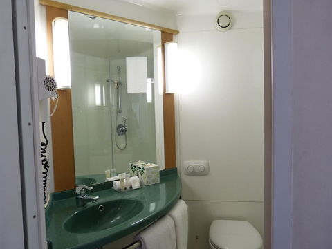 Ibis Thornleigh - Accommodation 4U 4