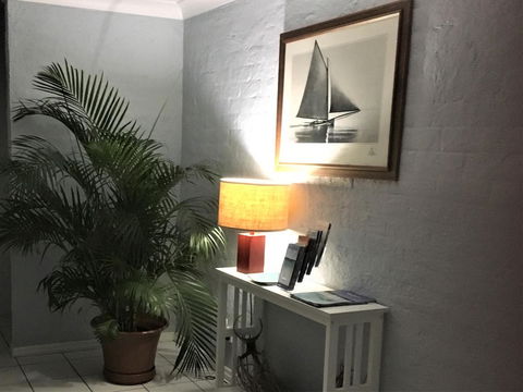 Yigala House - Accommodation 4U 5