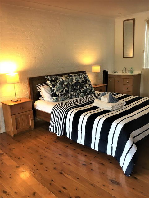 Yigala House - Accommodation 4U 24