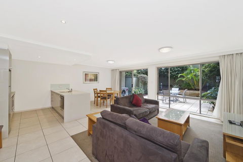 Flynns Beach Resort - Accommodation 4U 2