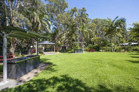 Flynns Beach Resort - Accommodation 4U 9