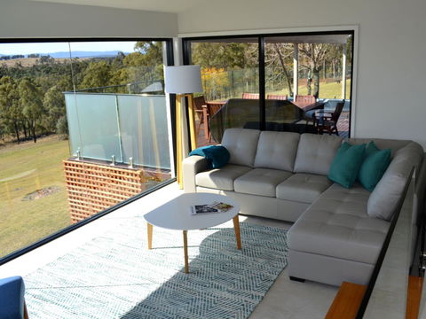 Wine Country Villas - Accommodation 4U 0