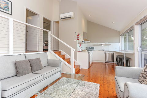 Wine Country Villas - Accommodation 4U 32