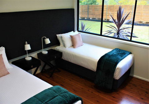 Wine Country Villas - Accommodation 4U 5