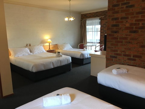 Bega Downs Motor Inn - Accommodation 4U 13