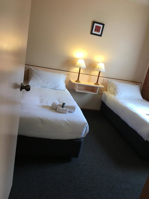 Bega Downs Motor Inn - Accommodation 4U 15