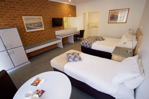 Albury Paddlesteamer Motel - Accommodation 4U 36