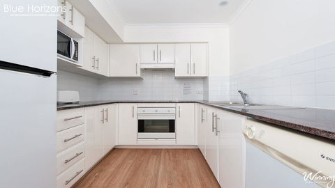 Blue Horizons, Unit 808, 41-45 Shoal Bay Road - Accommodation 4U 7