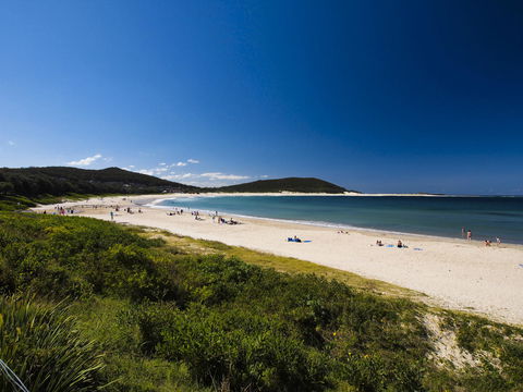 Oaks Nelson Bay Lure Suites - Accommodation 4U 4