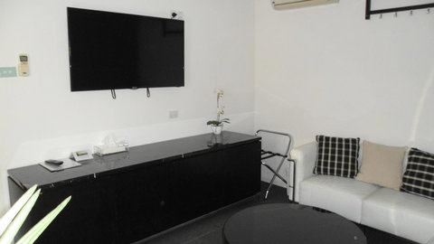 Altair Motel - Accommodation 4U 19