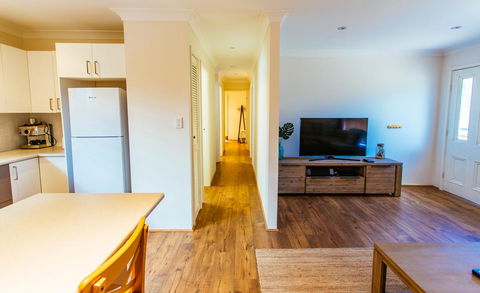 Sunbaker Pet Friendly Awards Finalist 4 Mins Walk To Culburra Beach - Accommodation 4U 17