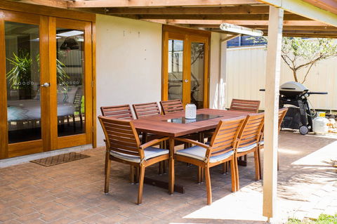 Sunbaker Pet Friendly Awards Finalist 4 Mins Walk To Culburra Beach - Accommodation 4U 28