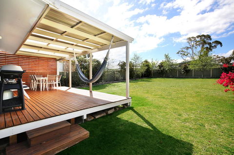 Hayes Beach House I Award Winner I 4 Mins To Beach - Accommodation 4U 17
