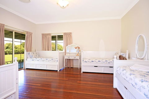Terara Riverside Retreat - Accommodation 4U 10