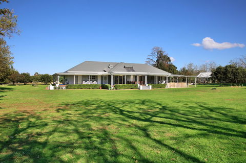 Terara Riverside Retreat - Accommodation 4U 23