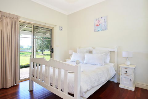Terara Riverside Retreat - Accommodation 4U 14
