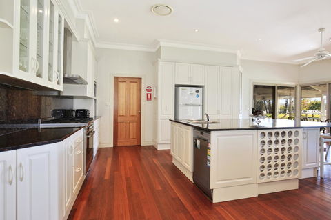 Terara Riverside Retreat - Accommodation 4U 8