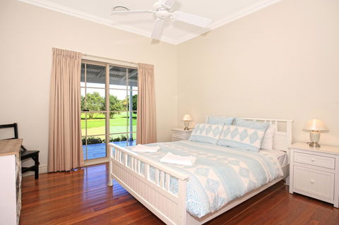 Terara Riverside Retreat - Accommodation 4U 11