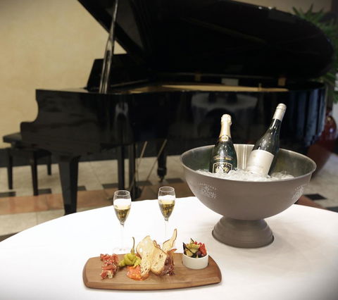 The Grace Hotel - Accommodation 4U 23