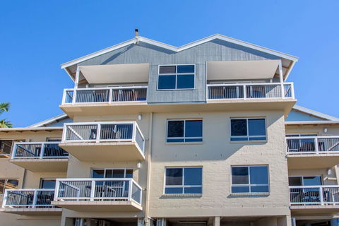 The Observatory Self Contained Apartments - Accommodation 4U 17
