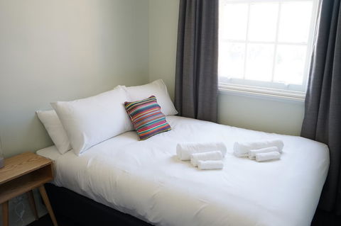 Rosehill Hotel - Accommodation 4U 23