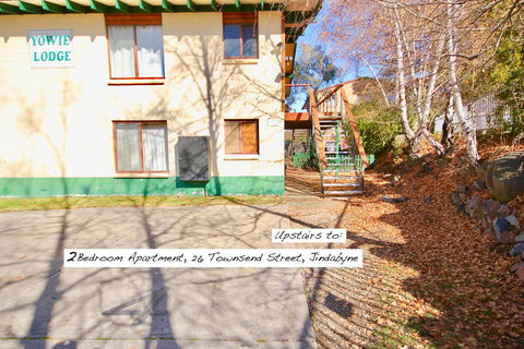 Full Circle Apartments - Accommodation 4U 31