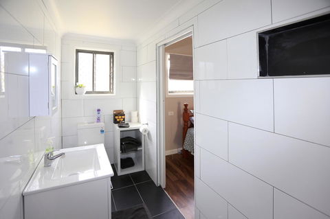 Pound Creek Gallery - Accommodation 4U 6