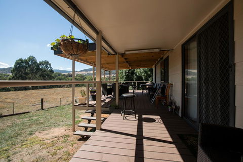 Pound Creek Gallery - Accommodation 4U 23